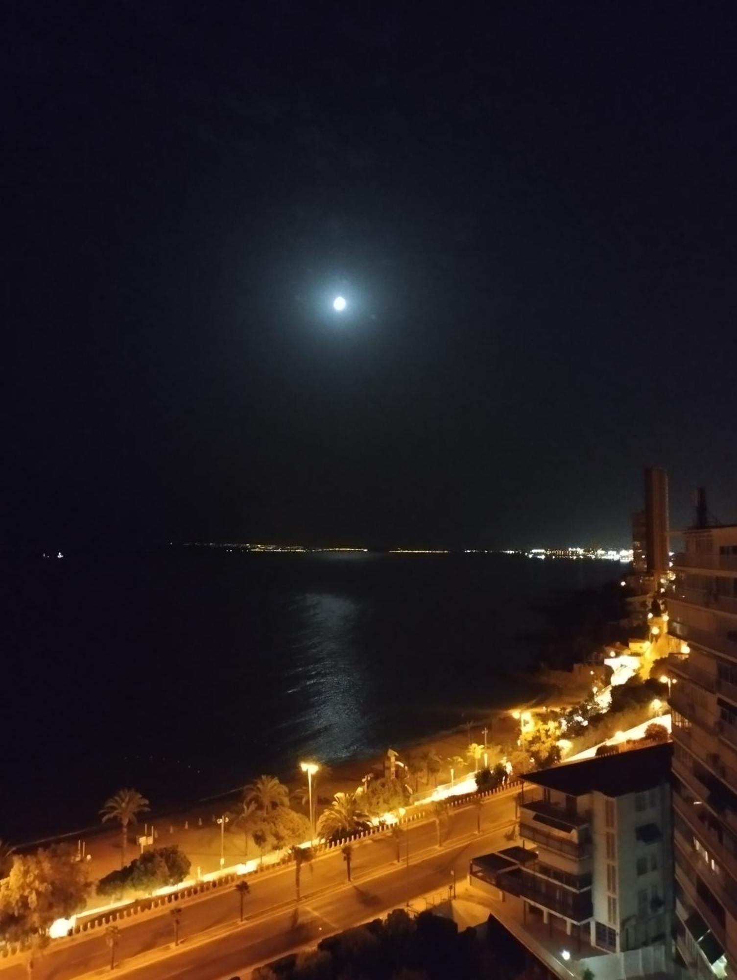 Grandpa Beach House Alicante Exterior foto